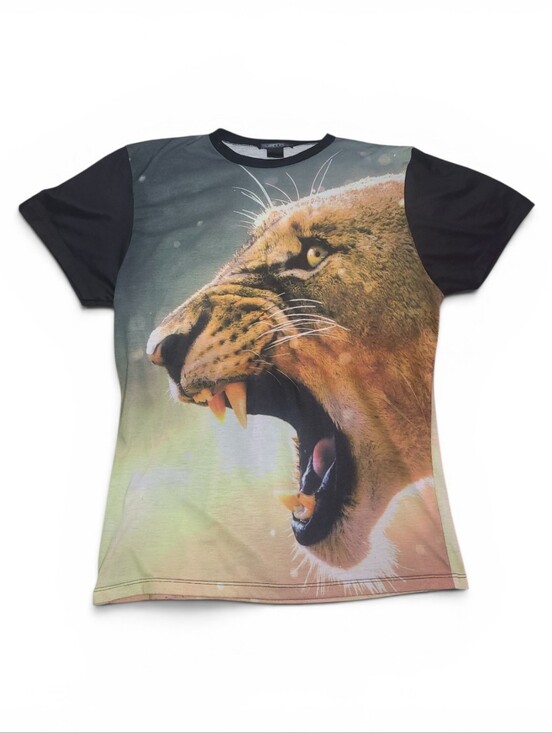Other - Mens Lion Graphic Tee - Black Sleeves